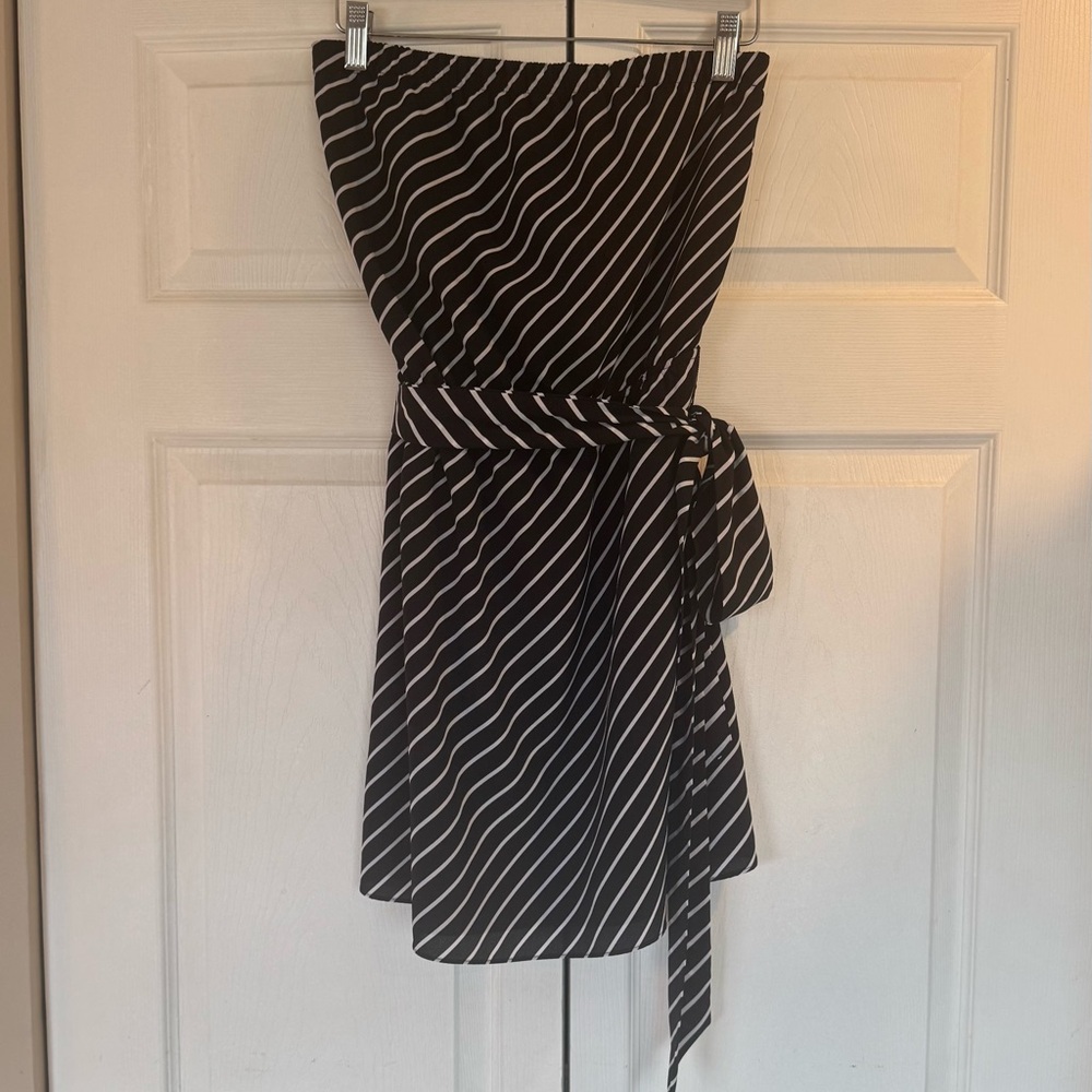 Express Black and White Diagonal Stripe Strapless Dress